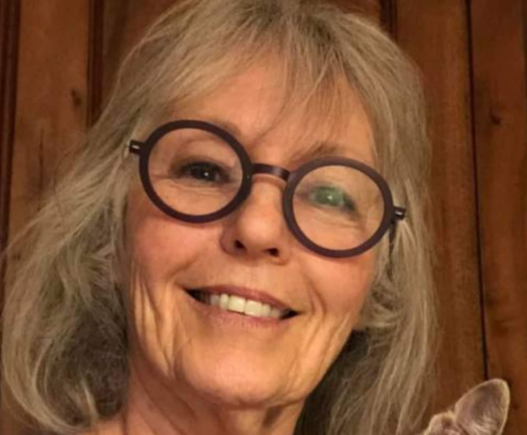 Chelsy Bakula